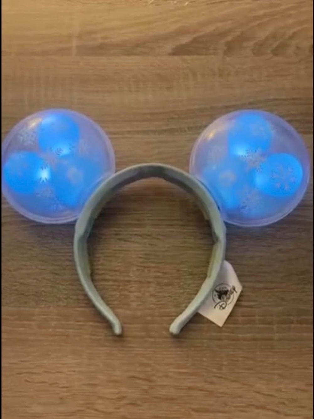 Vintage Disney Parks Light-Up Snowflake Mickey Ears – Rare Winter Holiday